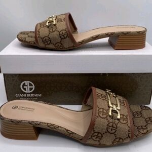 Giani Bernini Hylttonf Memory Foam Brown Logo Slide Sandals 9.5M NWB
